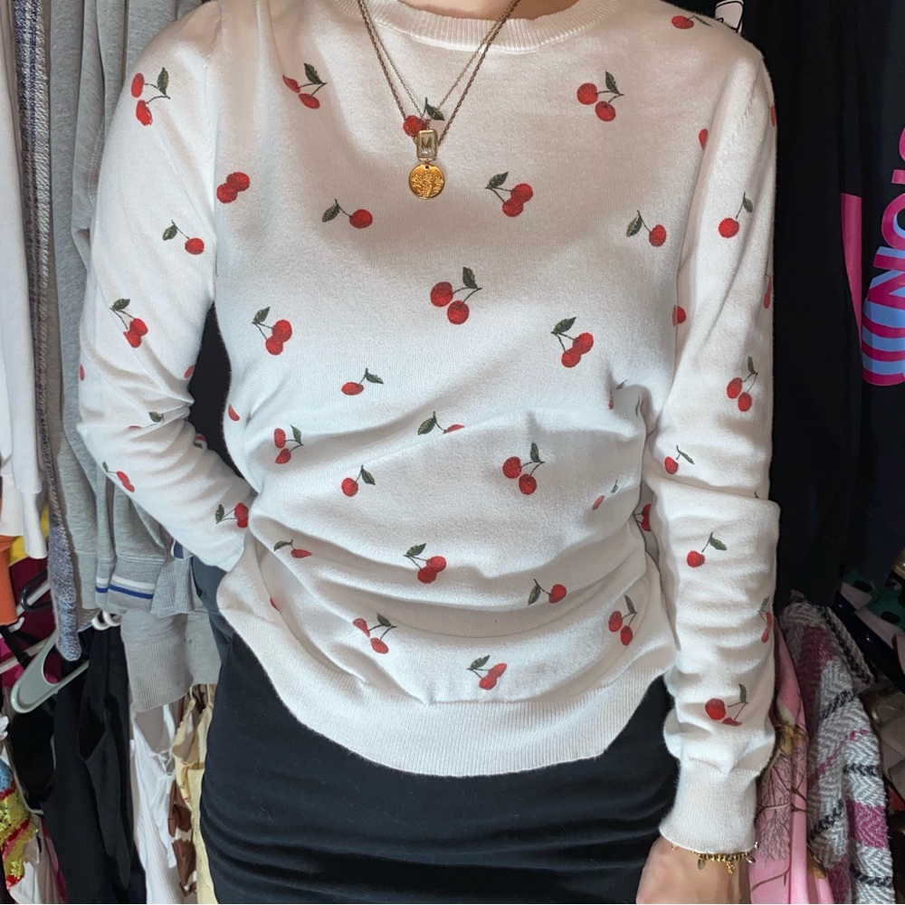 Women’s Sweater